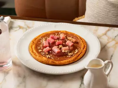 Rhubard and custard pancake from Nessa