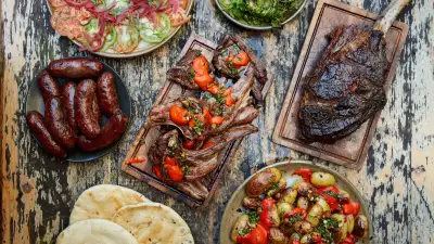 This is an image of the Mac & Wild BBQ kit in collaboration with Restaurant Kits