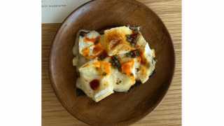 Image of reblochon with pickled chilli on malted buckwheat toast at Oxeye