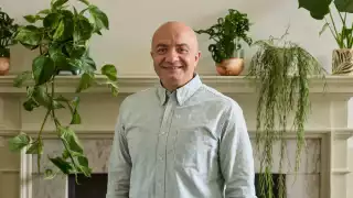 This is a photo of Imad Alarnab